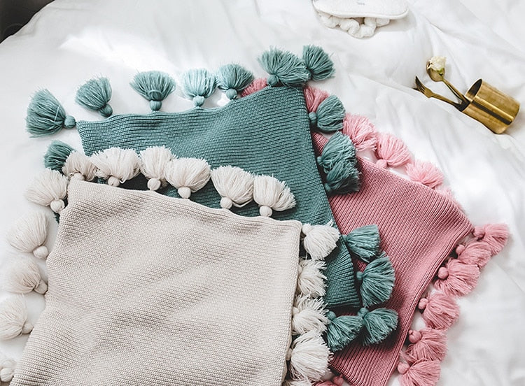 Knitted Texture with tassels